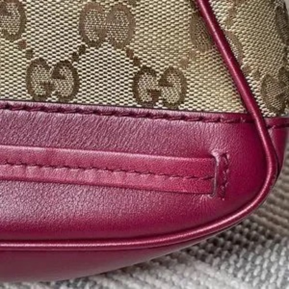 VINTAGE GUCCI mayfair mini accessory pouch hand/shoulder bag - Picture 14 of 15